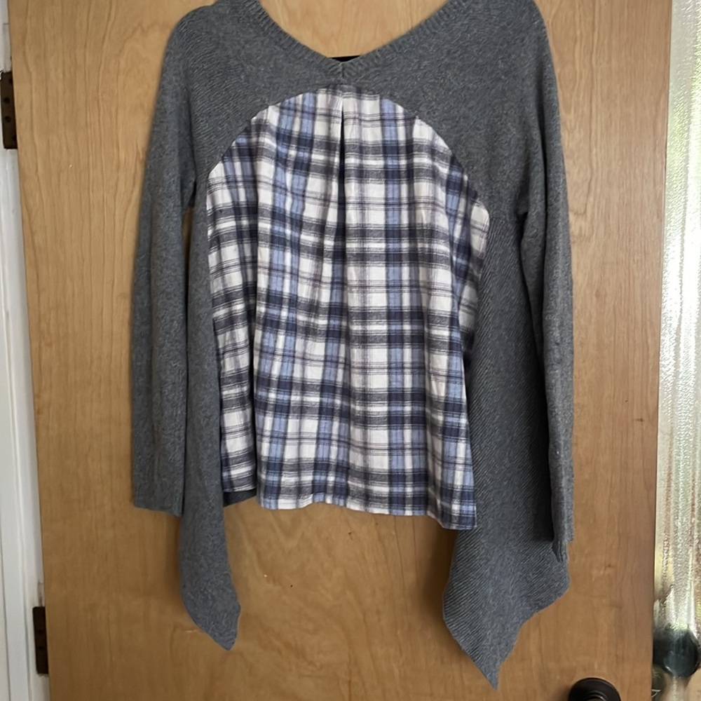 Very unique sweater by MOTH with gray front and flannel plaid back.